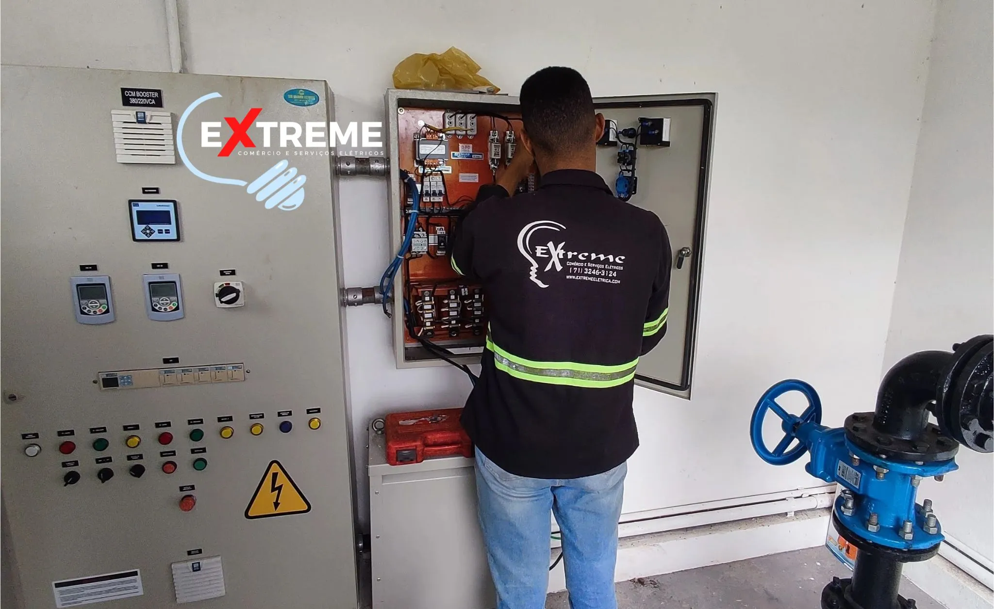 Montagem de painéis elétricos